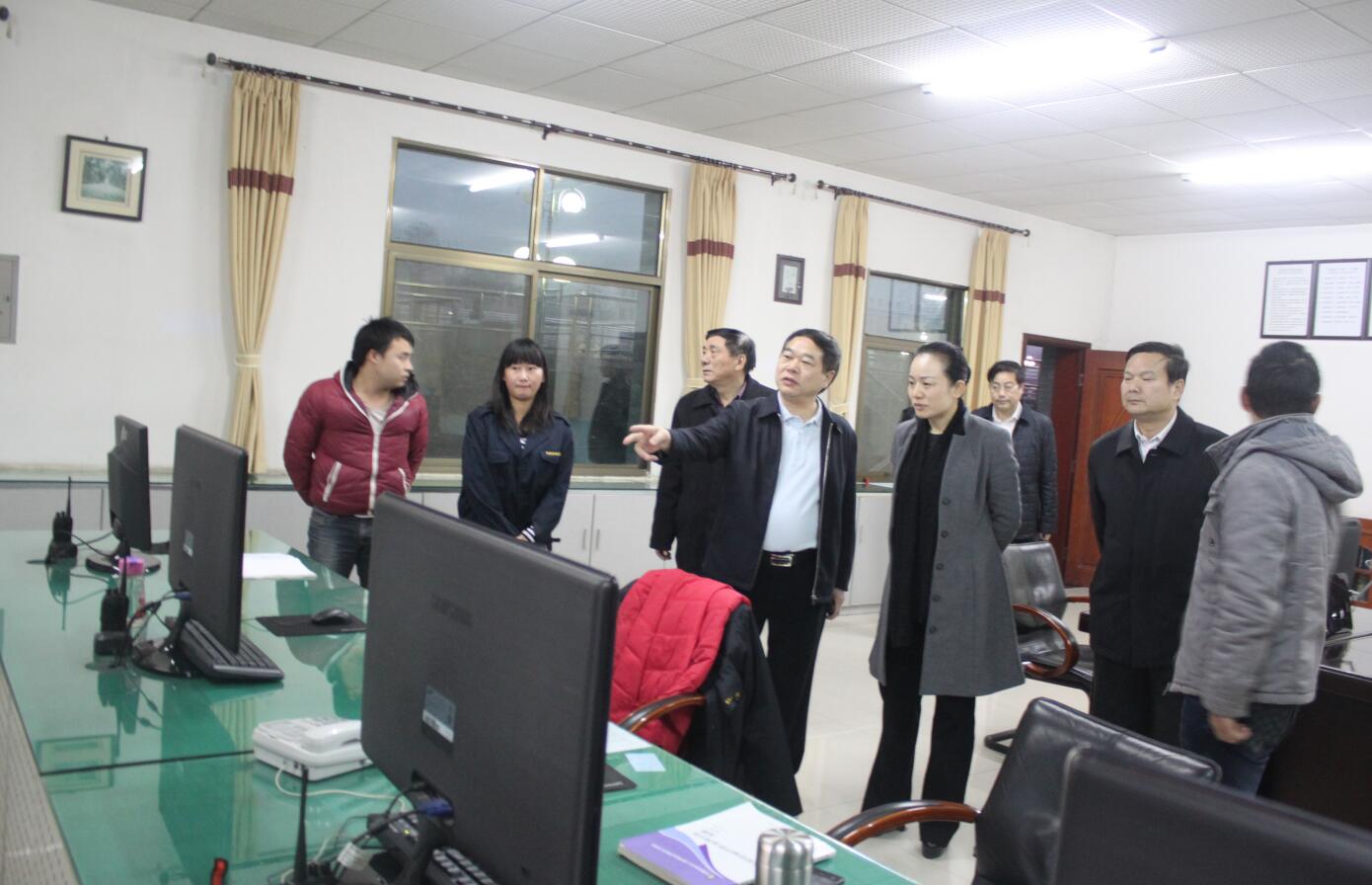 2014年1月，时任怀化市市长李晖莅临好博官网好博(中国)_好博(中国)调研.JPG